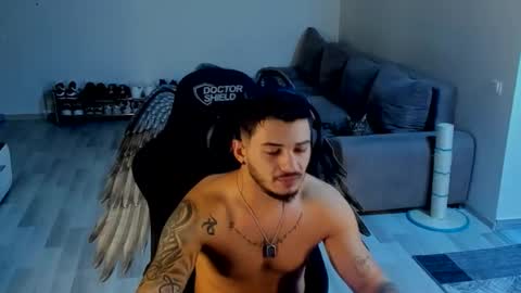 jonnyporn1 online show from December 19, 2025, 12:39 am