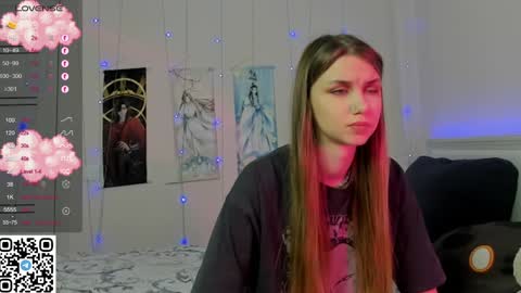 Mila online show from January 27, 2025, 8:07 pm