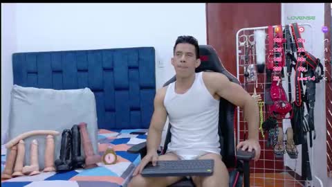 jose_rumbero91 online show from February 26, 2026, 2:54 am