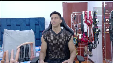 jose_rumbero91 online show from April 4, 2026, 2:03 pm