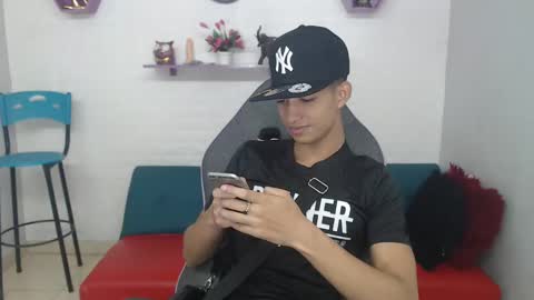 jose_sexycumm online show from March 3, 2025, 6:12 pm