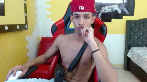 jose_sexycumm online show from September 30, 2025, 7:19 pm
