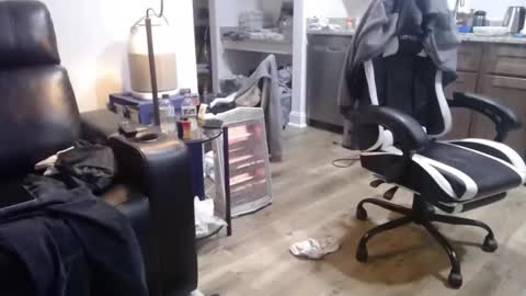 Josef online show from February 12, 2026, 11:44 pm