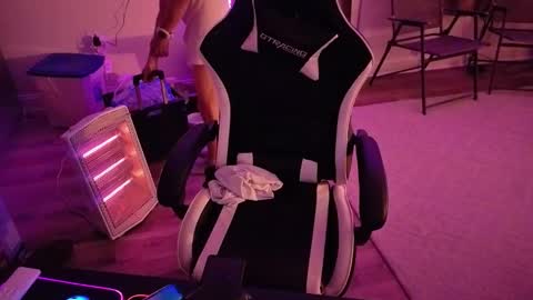 Josef online show from March 24, 2026, 4:39 am