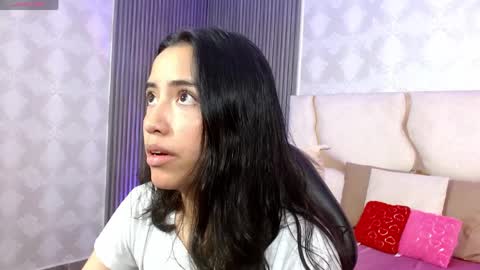 Joselyn  online show from April 10, 2026, 12:32 pm