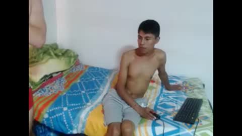 Snapshot of joseph_and_thomas chatting on February 17, 2025, 6:04 pm thomas y joseph online show from February 17, 2025, 6:04 pm