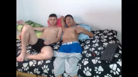 Snapshot of joseph_and_thomas chatting on February 21, 2025, 8:27 pm thomas y joseph online show from February 21, 2025, 8:27 pm