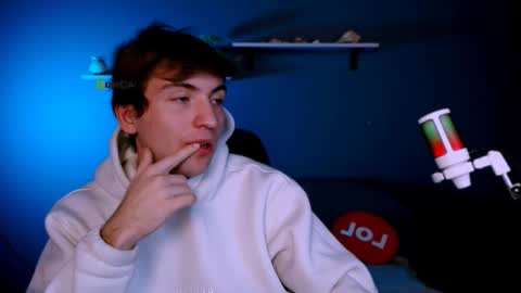 joseph_bear_ online show from November 29, 2025, 7:50 pm