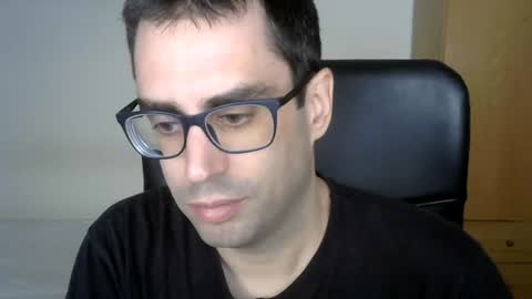 Snapshot of josevd chatting on June 13, 2026, 10:24 am Jose online show from June 13, 2026, 10:24 am
