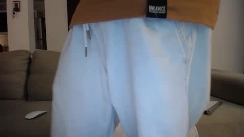 josezaens_ online show from October 5, 2025, 11:02 pm