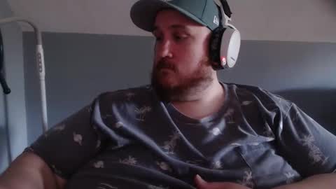 joshc627 online show from April 3, 2026, 9:24 pm