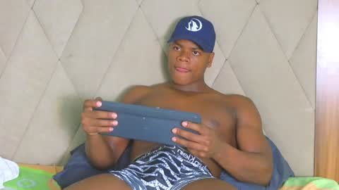 Snapshot of joshloganx chatting on December 23, 2024, 6:05 pm joshloganx online show from December 23, 2024, 6:05 pm