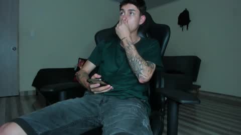 Snapshot of joshmiller_ chatting on November 24, 2025, 2:00 am Josh online show from November 24, 2025, 2:00 am