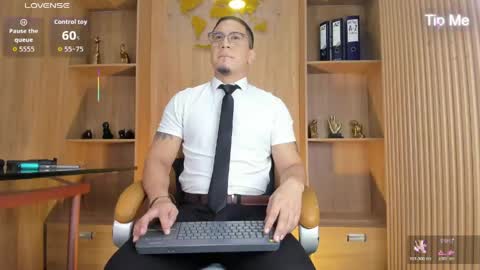 joshmiller___ online show from May 23, 2026, 4:33 pm