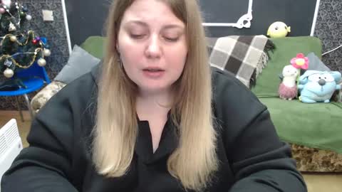 josiesun771 online show from December 29, 2024, 1:28 pm