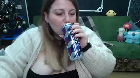 josiesun771 online show from January 6, 2025, 7:20 am