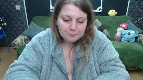 josiesun771 online show from February 15, 2025, 7:38 am