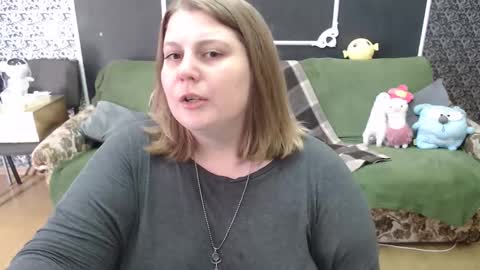 josiesun771 online show from September 12, 2025, 1:55 pm