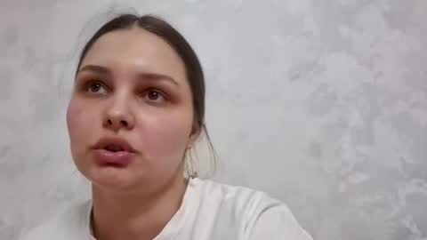 josievaughan online show from March 20, 2026, 11:26 am