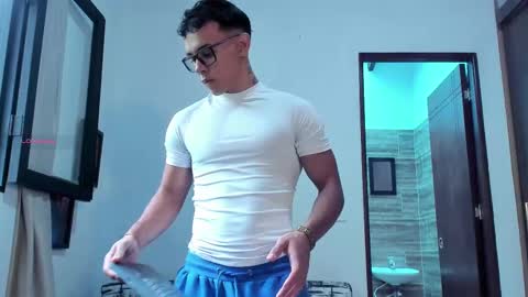Im Jouliano online show from October 8, 2025, 9:01 pm