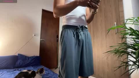 Im Jouliano online show from February 7, 2026, 10:57 pm