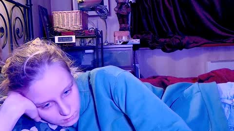 joy_keys online show from January 27, 2025, 5:58 pm