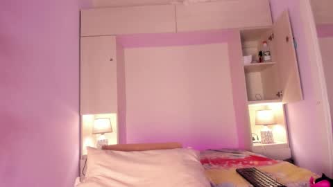 joyceblake online show from March 26, 2026, 4:40 am