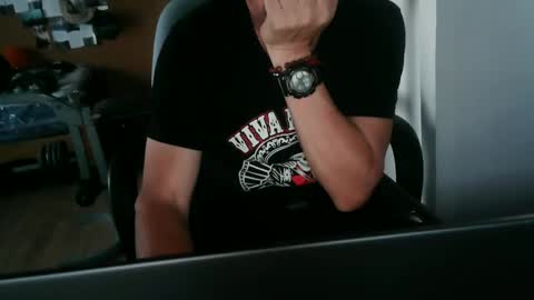 Snapshot of jraiven chatting on December 22, 2024, 11:41 pm Soy Rai online show from December 22, 2024, 11:41 pm