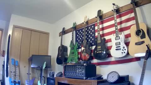 jries329 online show from December 18, 2024, 1:02 pm