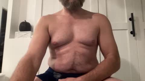 Just Enjoy the Show online show from November 18, 2025, 12:27 am