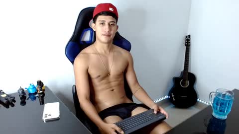 JuanDa online show from December 19, 2024, 2:45 am