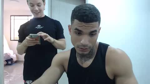 juan_gomez_1 online show from January 5, 2025, 9:14 pm