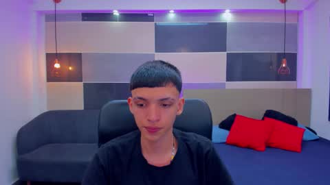 JuanSteven online show from December 24, 2024, 10:39 pm