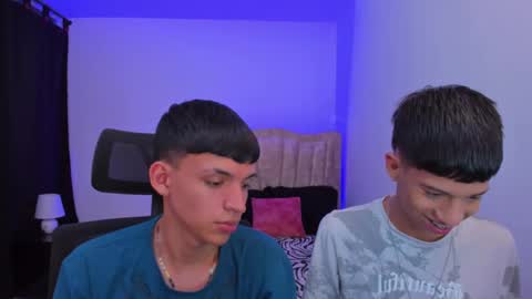 JuanSteven online show from September 12, 2025, 4:34 am