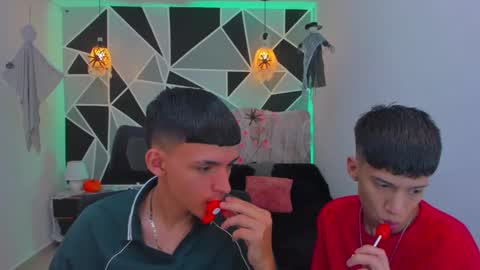 JuanSteven online show from October 23, 2025, 4:23 am