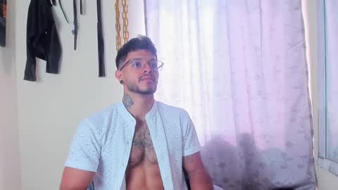 Juan Esteban online show from January 2, 2025, 2:35 pm