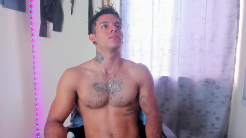 Juan Esteban online show from January 14, 2025, 3:57 pm