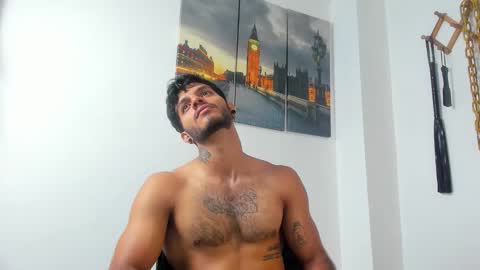 Juan Esteban online show from December 17, 2025, 2:50 am