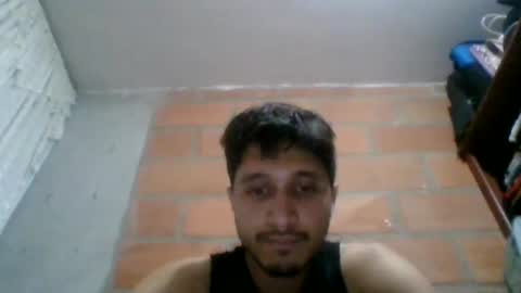 juanc23_371 online show from January 15, 2025, 1:34 am