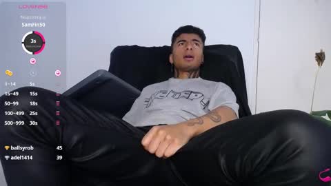 juancamilo66_ online show from January 1, 2025, 12:21 am