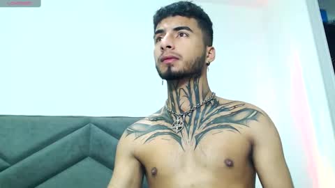 juancamilo66_ online show from March 9, 2025, 4:05 am