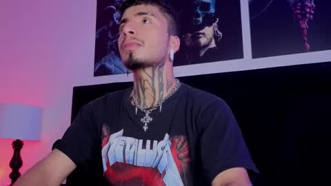 juancamilo66_ online show from February 3, 2026, 10:26 pm