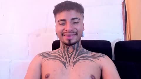 juancamilo66_ online show from May 23, 2026, 5:17 pm