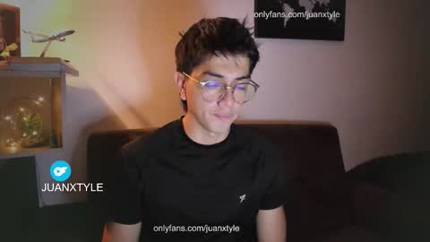 . online show from October 14, 2025, 12:33 am