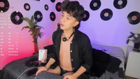 juandaaa__ online show from March 19, 2026, 2:04 am