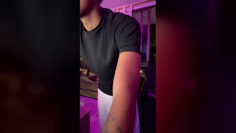 juandiegosv online show from April 25, 2026, 6:16 am