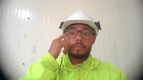 Snapshot of juanfe_style chatting on November 28, 2025, 3:58 pm juanfe_style online show from November 28, 2025, 3:58 pm