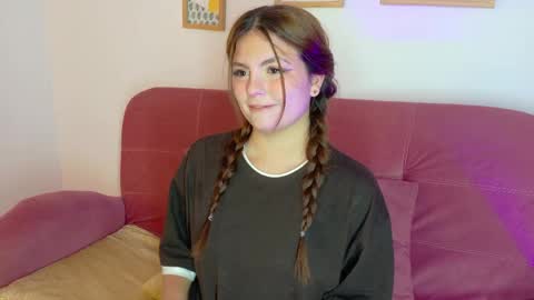 juanita_owens online show from April 11, 2026, 11:47 am