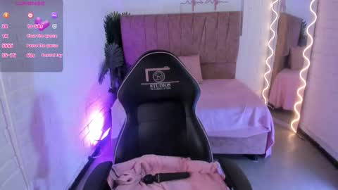 JUANITA online show from November 23, 2025, 11:43 am