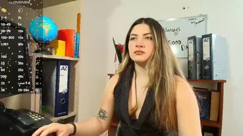 Snapshot of juanitablue chatting on May 30, 2026, 6:49 pm Blue online show from May 30, 2026, 6:49 pm